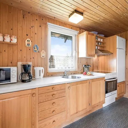 Dina - 200m To The Fjord By Interhome * Havrvig
