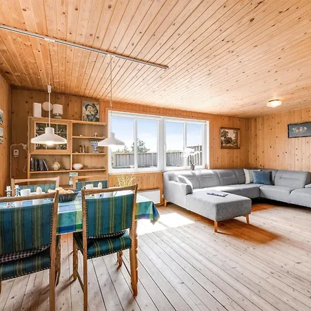 Dina - 200m To The Fjord By Interhome * Havrvig